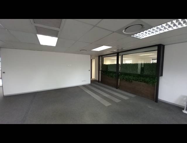 240M² OFFICE TO LET IN BRYANSTON